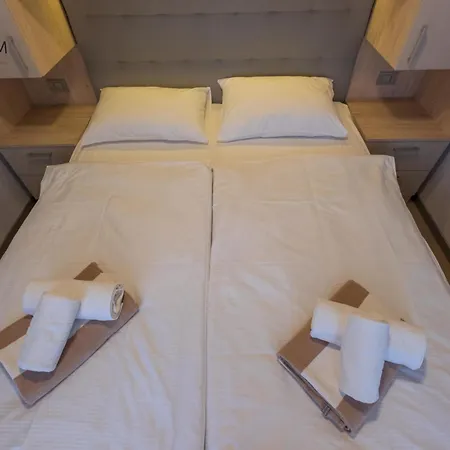 Charming Two-bedroom Mobile Homes *