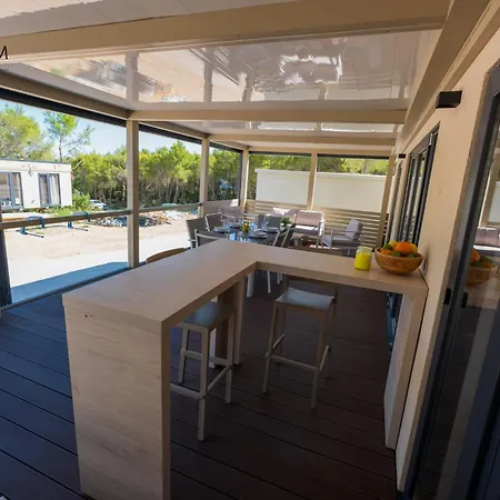 Charming Two-bedroom Mobile Homes * Drage